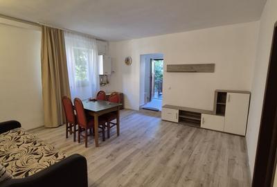 Apartament cu 2 camere decomandat în Centrul Istoric