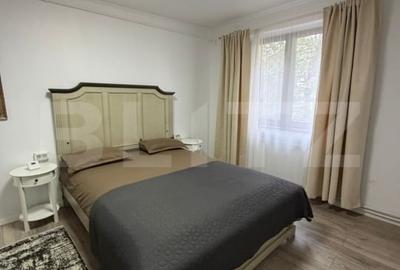 Apartament cu 2 camere decomandat, mobilat în Central