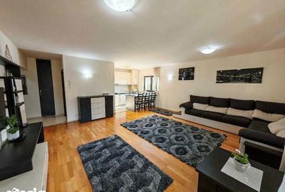 Apartament cu 3 camere, mobilat în Județean