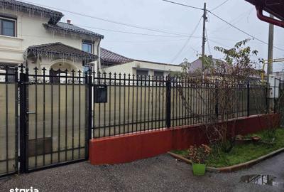 Casă cu 4 camere cu Teren 560 Mp în 1 Mai