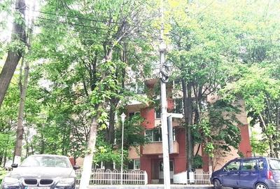 Apartament cu 3 camere decomandat, mobilat în Giurgiului - 18