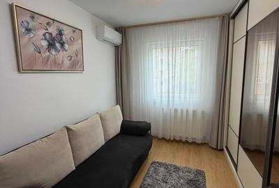 Apartament cu 3 camere semidecomandat în Dosu Bricii