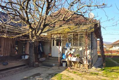 Casă cu 3 camere în Năpradea - 2