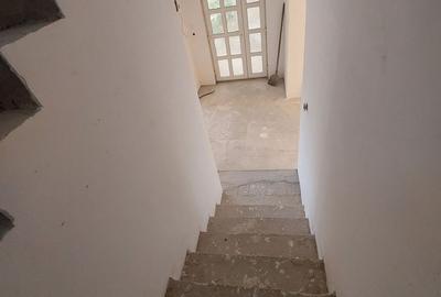 Casă cu 4 camere cu Teren 330 Mp în Oncea - 12