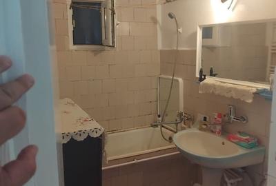 Apartament cu 2 camere în Broșteni