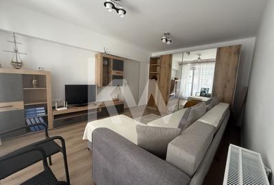 Apartament cu 2 camere decomandat în Tractorul