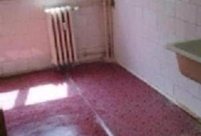 Apartament cu 3 camere semidecomandat în Berceni - 14