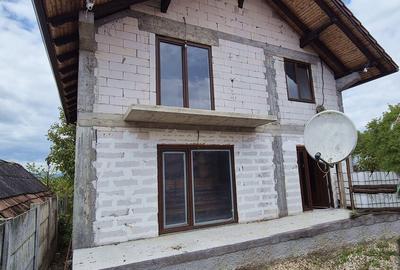Casă individuală cu 6 camere cu Teren 804 Mp în Ciumbrud - 1