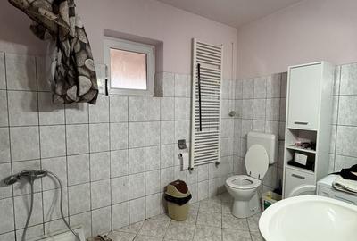 Casă cu 2 camere cu Teren 1000 Mp în Chevereșu Mare