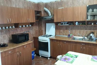Casă cu 4 camere decomandat în Matei Basarab - 5