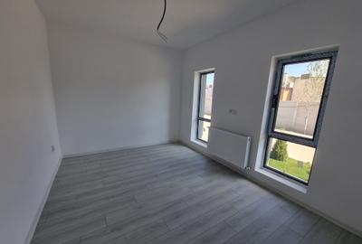 Casă individuală cu 4 camere cu Canalizare în Bragadiru - 2