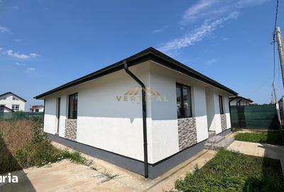 Casă cu 4 camere cu Teren 315 Mp în Dobroești