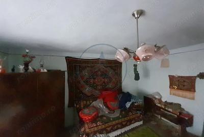 Casă cu 2 camere cu Teren 400 Mp în Central - 2