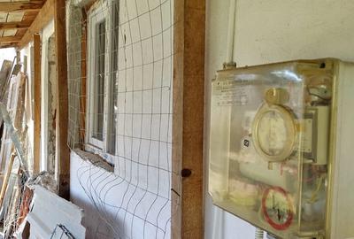 Casă cu 2 camere cu Teren 4000 Mp în Ursoaia - 2