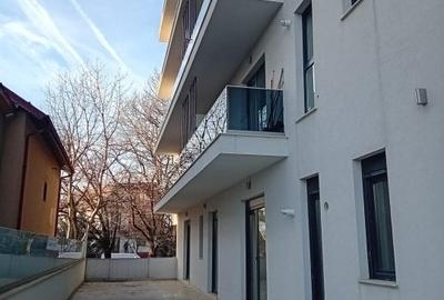 Apartament cu 2 camere decomandat în Băneasa - 20
