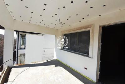 Casă cu 4 camere în Breazu - 1