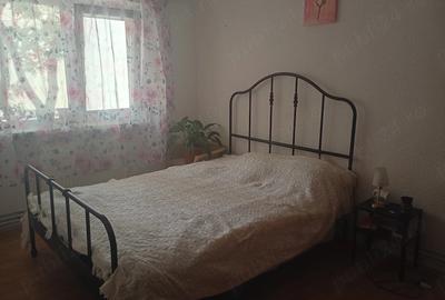 Apartament cu 3 camere decomandat în Central - 1