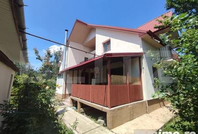 Casă cu 8 camere cu Teren 992 Mp în Cătămărești - 9