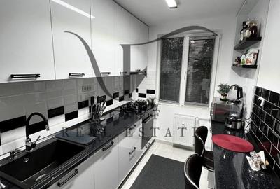 Apartament cu 3 camere decomandat în Obor