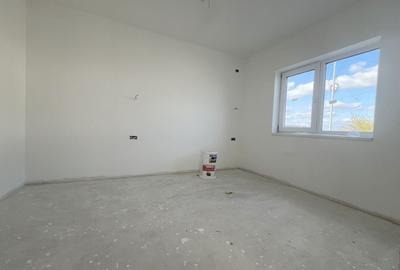 Duplex cu 3 camere cu Canalizare în Dumbrăvița - 12