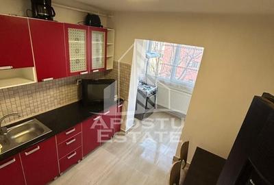 Apartament cu 3 camere în Aradului