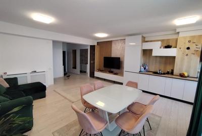 Apartament cu 3 camere decomandat, mobilat în Albert