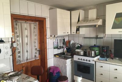 Casă cu 6 camere cu Teren 3417 Mp în Drăgoiești