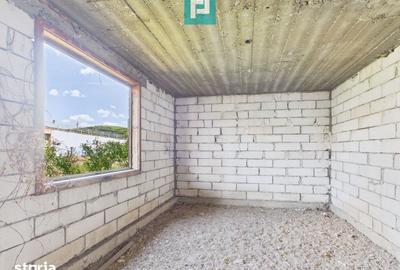Casă cu 7 camere cu Teren 2151 Mp în Central - 8