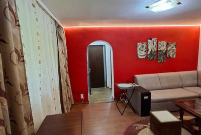 Apartament cu 3 camere semidecomandat în Central - 5