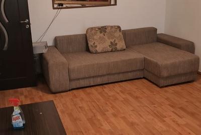 Apartament cu 2 camere decomandat în Popoveni