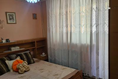 Apartament cu 3 camere decomandat în Ultracentral