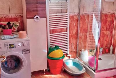 Casă cu 2 camere cu Teren 1800 Mp în Central