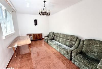 Casă cu 4 camere decomandat cu Teren 201 Mp în Central