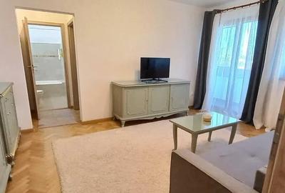 Apartament cu 2 camere semidecomandat, mobilat în P-ța Victoriei - 3