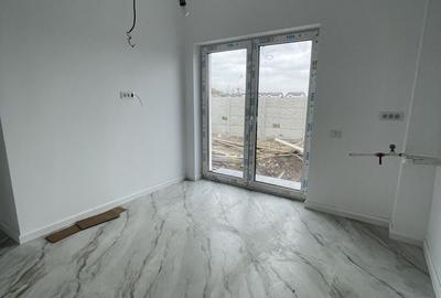 Casă cu 4 camere în Central - 2