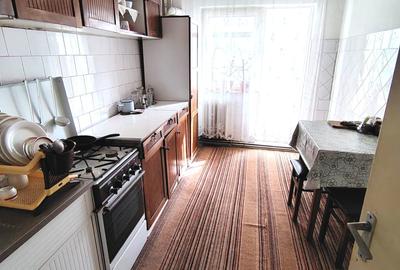 Apartament cu 3 camere decomandat în Nord