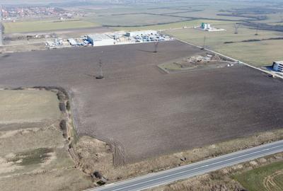 Teren Construcții intravilan de 4900 mp, în Nord - 3