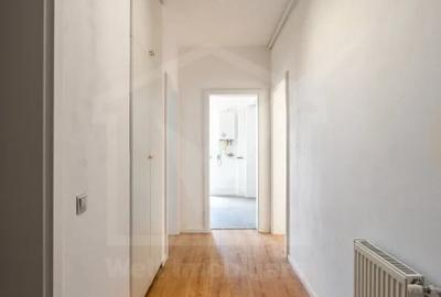 Apartament cu 2 camere decomandat în Europa