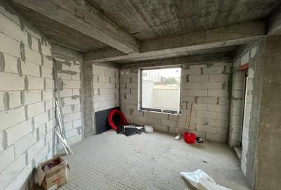 Duplex cu 4 camere cu Canalizare în Palazu Mare - 9