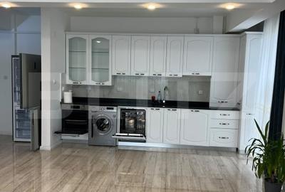 Apartament cu 3 camere decomandat, mobilat în Central