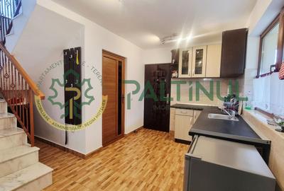 Casă individuală cu 4 camere cu Canalizare în Central - 8