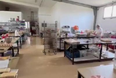 Spațiu comercial, de 1,880 mp, în Central - 2