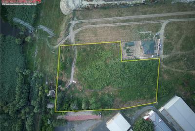 Teren de 9000 mp, în Central - 7