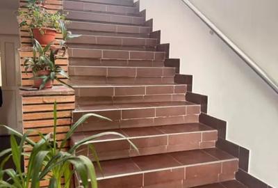 Casă cu 3 camere cu Teren 164 Mp în Delfinariu - 1