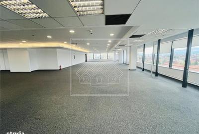 Spațiu comercial, de 510 mp, în Paltin