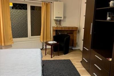 Garsonieră decomandată, mobilată în P-ța Muncii - 7