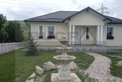 Casă individuală cu 3 camere cu Canalizare în Apahida - 1