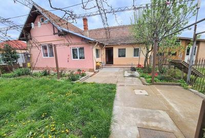 Casă cu 3 camere în Florești - 1