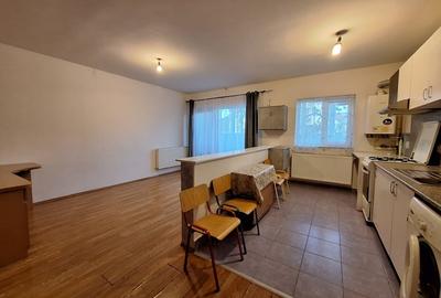 Apartament cu 2 camere, 56 mp, balcon, zona Cetatii - 1