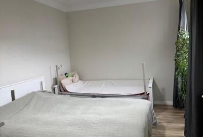 Apartament cu 2 camere decomandat, mobilat în Tractorul - 3